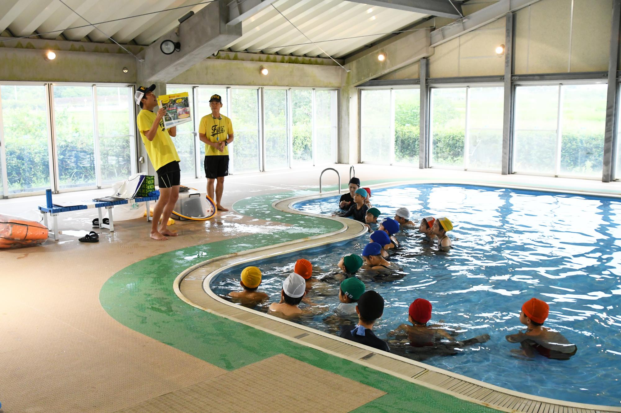 20240724着衣泳体験教室1