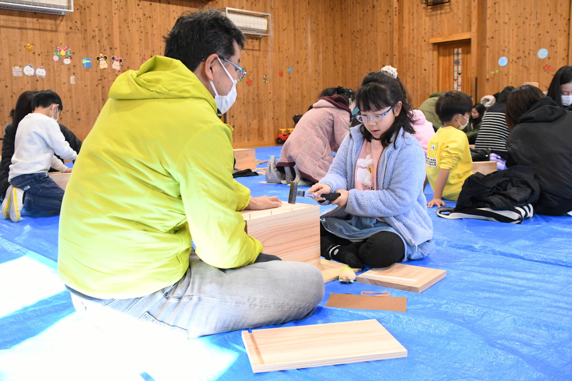 20241221親子ふれあい木工教室11