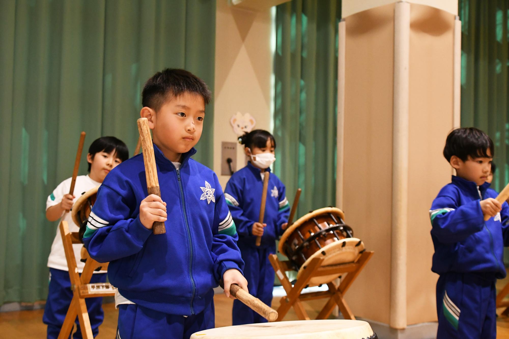 20250122竜王北児童館和太鼓体験11