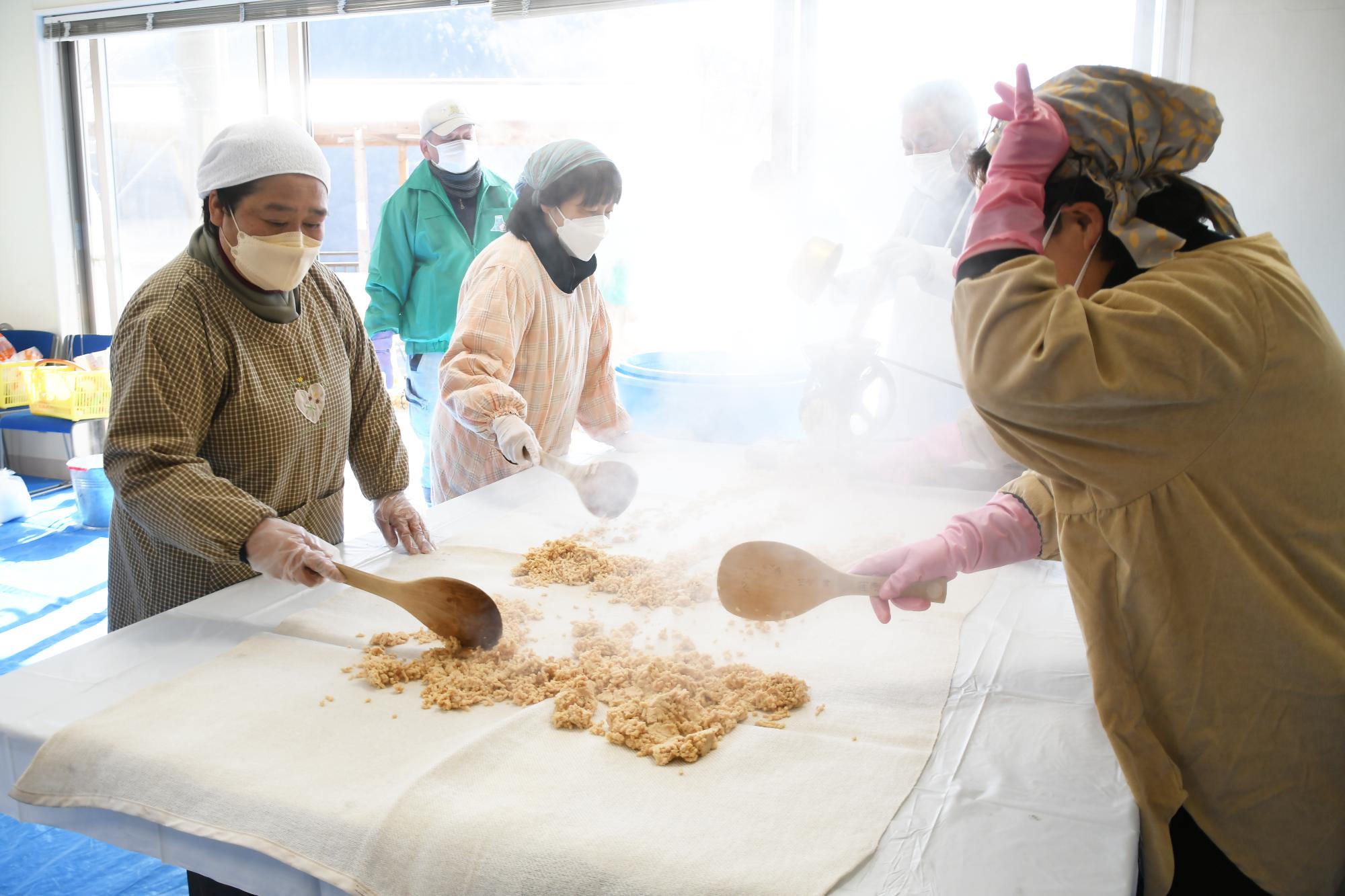 20250209ゆうのう敷島みそ作り体験1