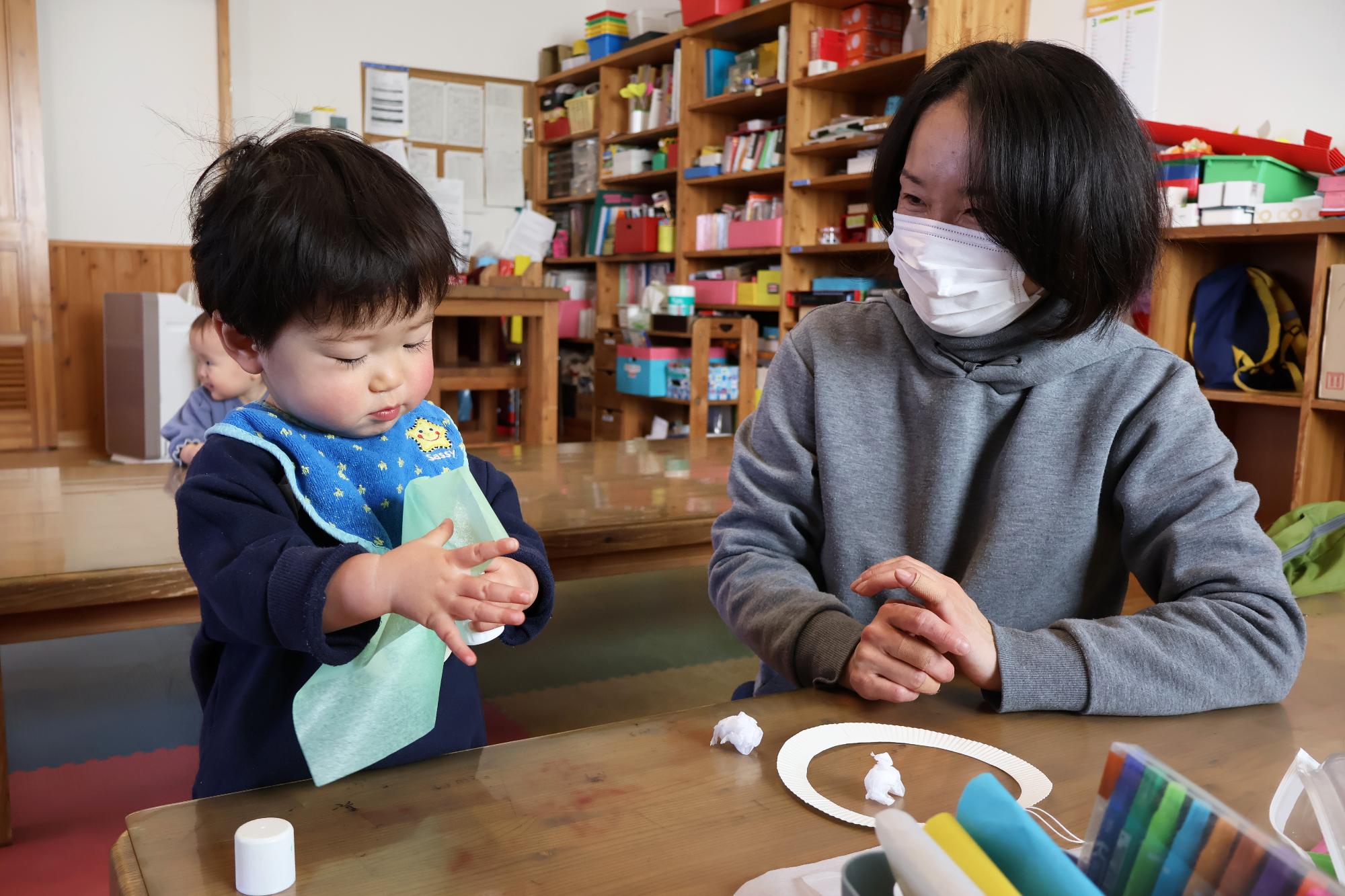 20250227ひなまつり制作1