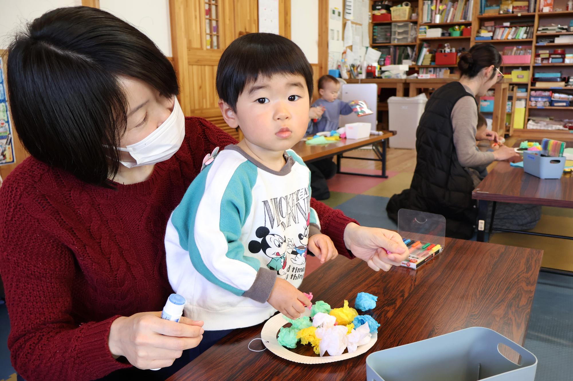 20250227ひなまつり制作5