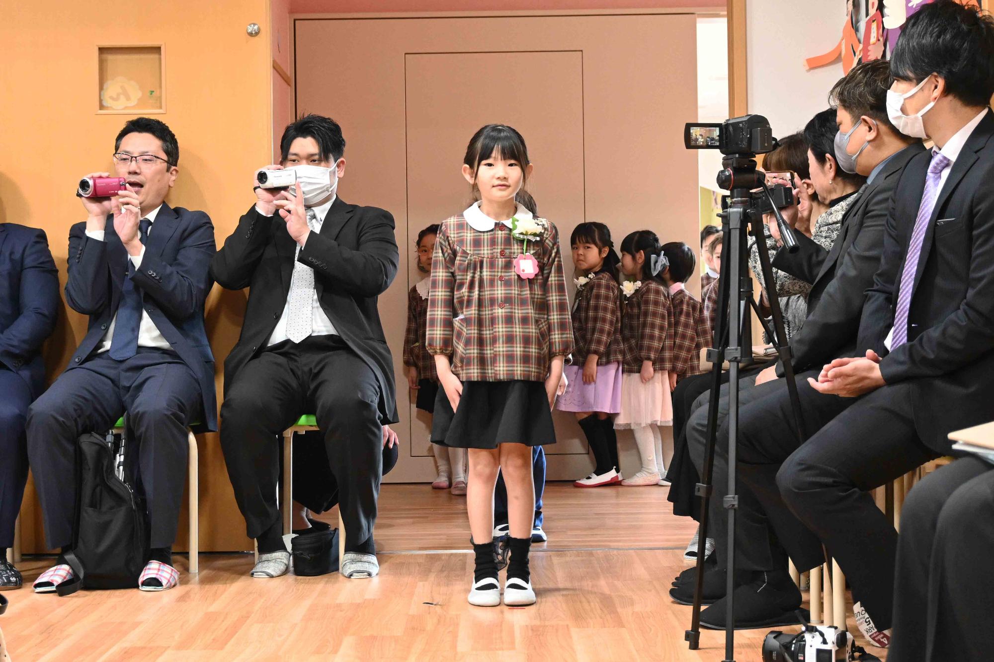 双葉西保卒園式7600