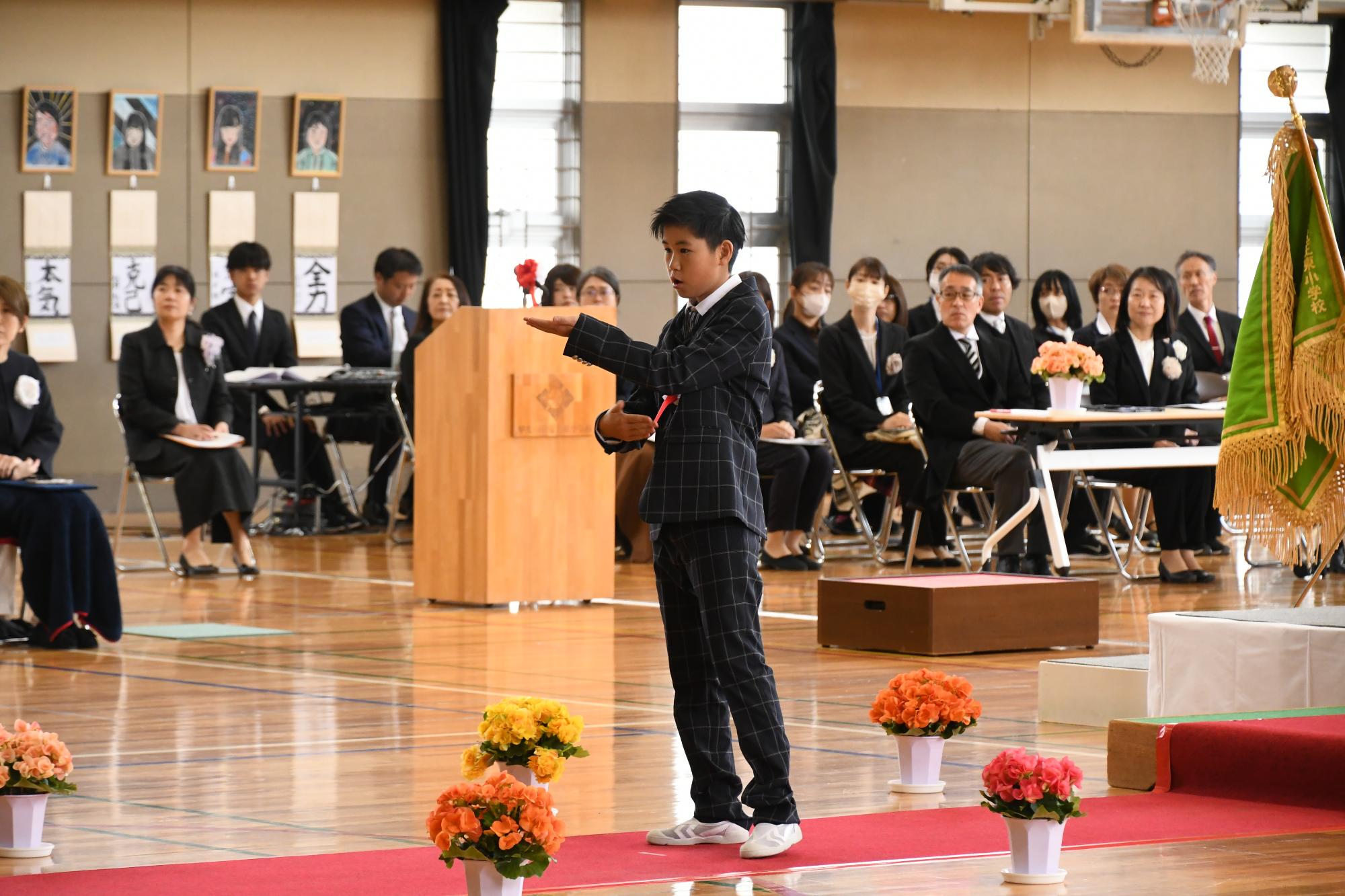 20250319小学校卒業証書授与式9