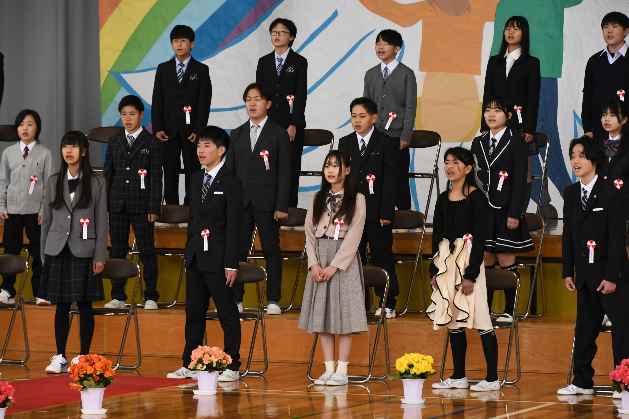 20250319小学校卒業証書授与式12