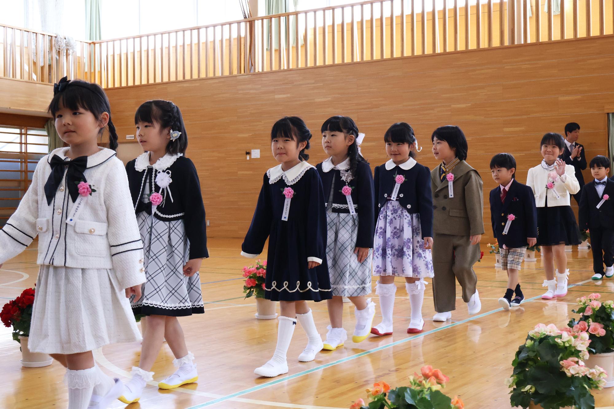 20250407小学校入学式3