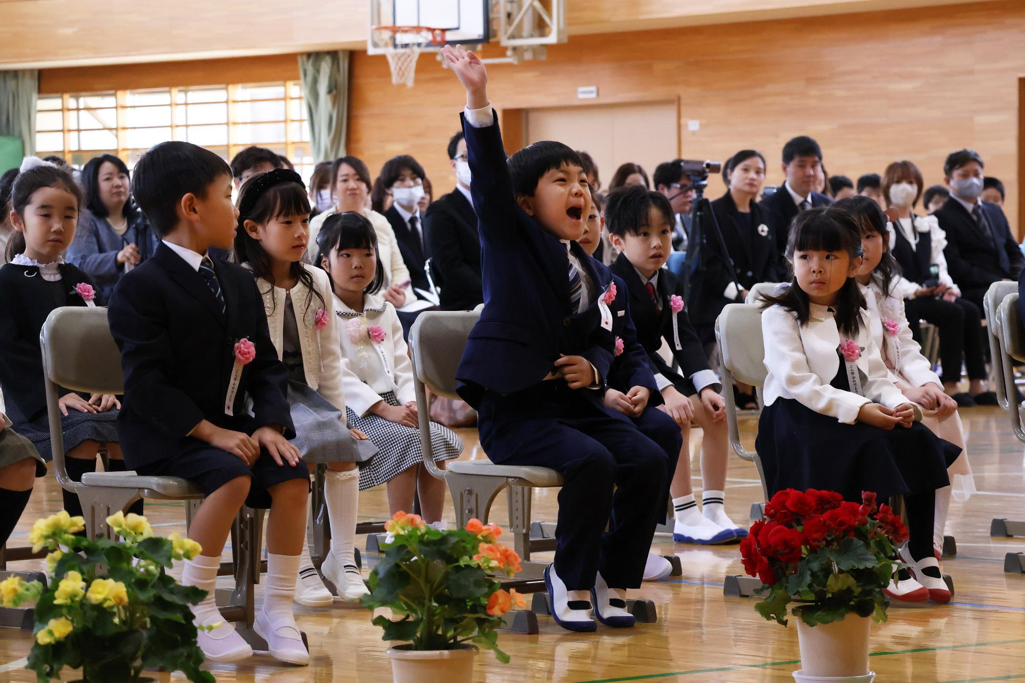20250407小学校入学式6