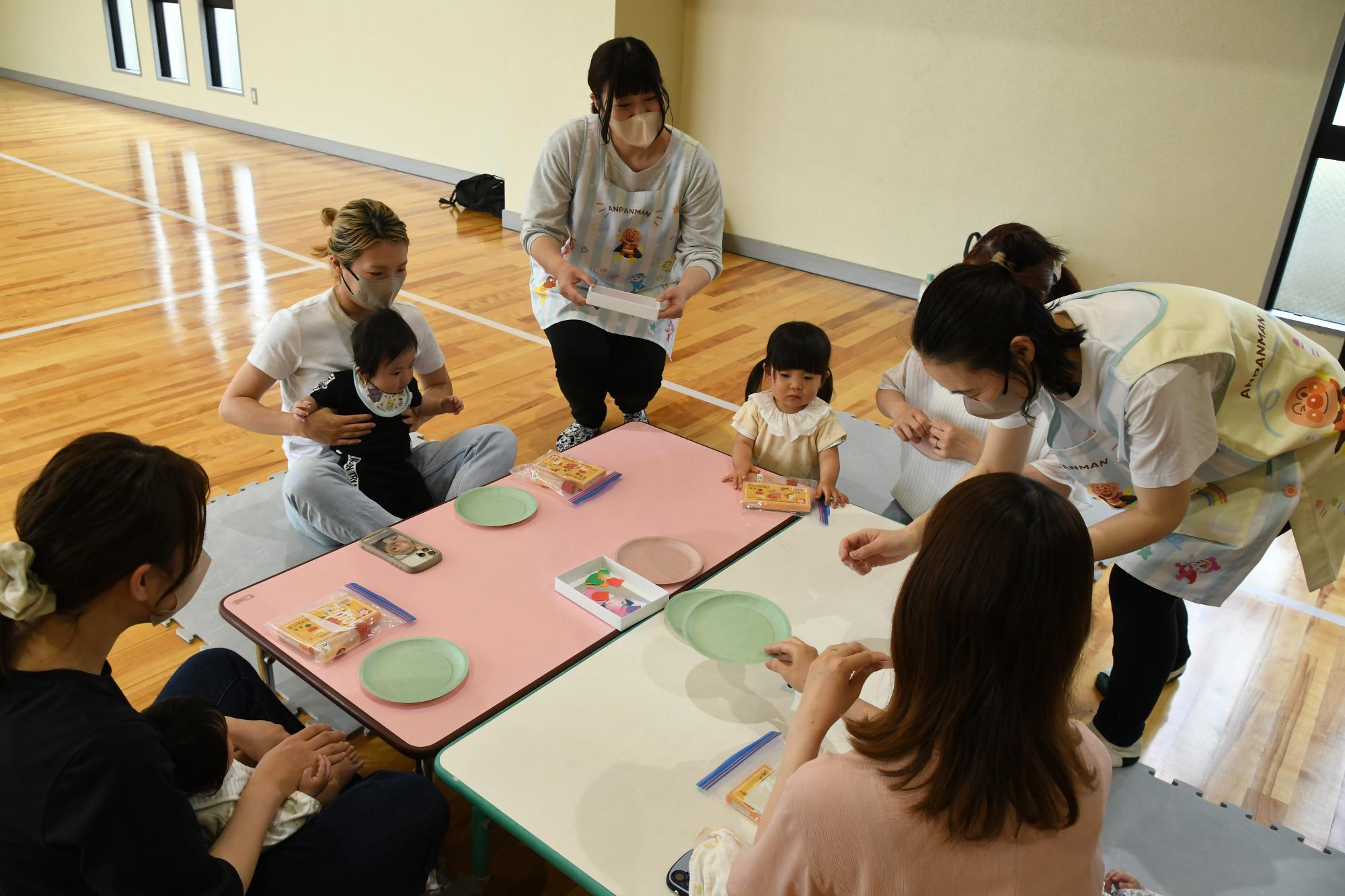 20250424竜王東児童センターこいのぼり制作活動1