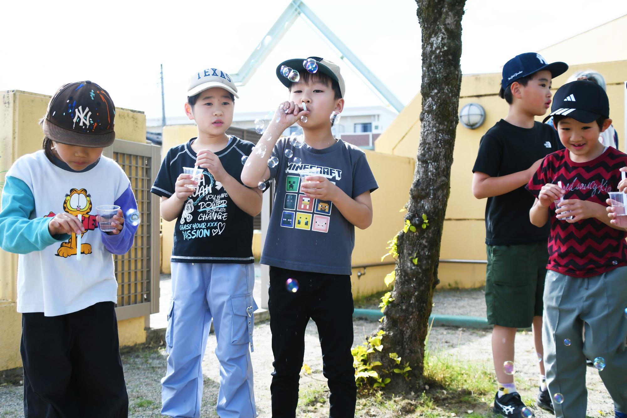 20250507玉幡児童館しゃぼん玉遊び4