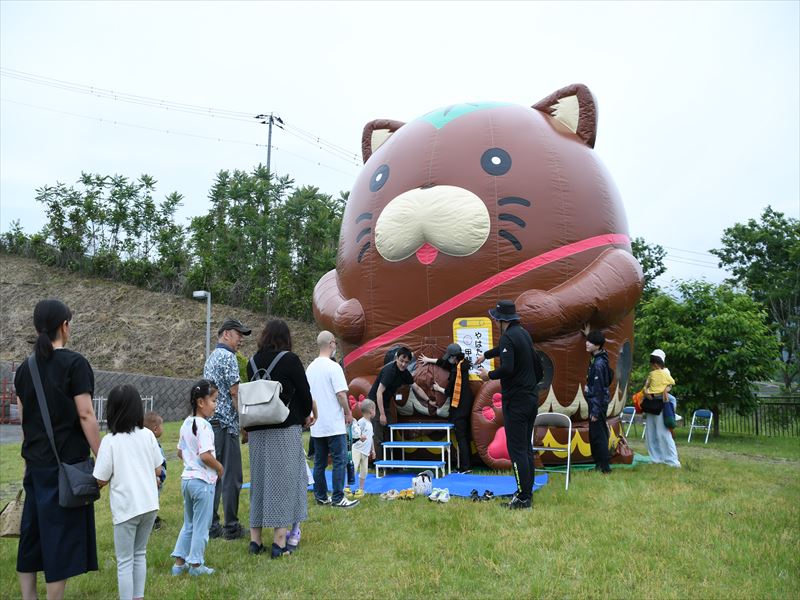 大人気、やはたいぬエアドーム無料