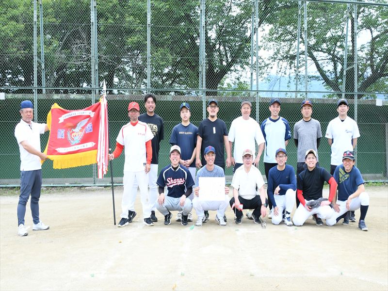 ソフトボール優勝チーム2