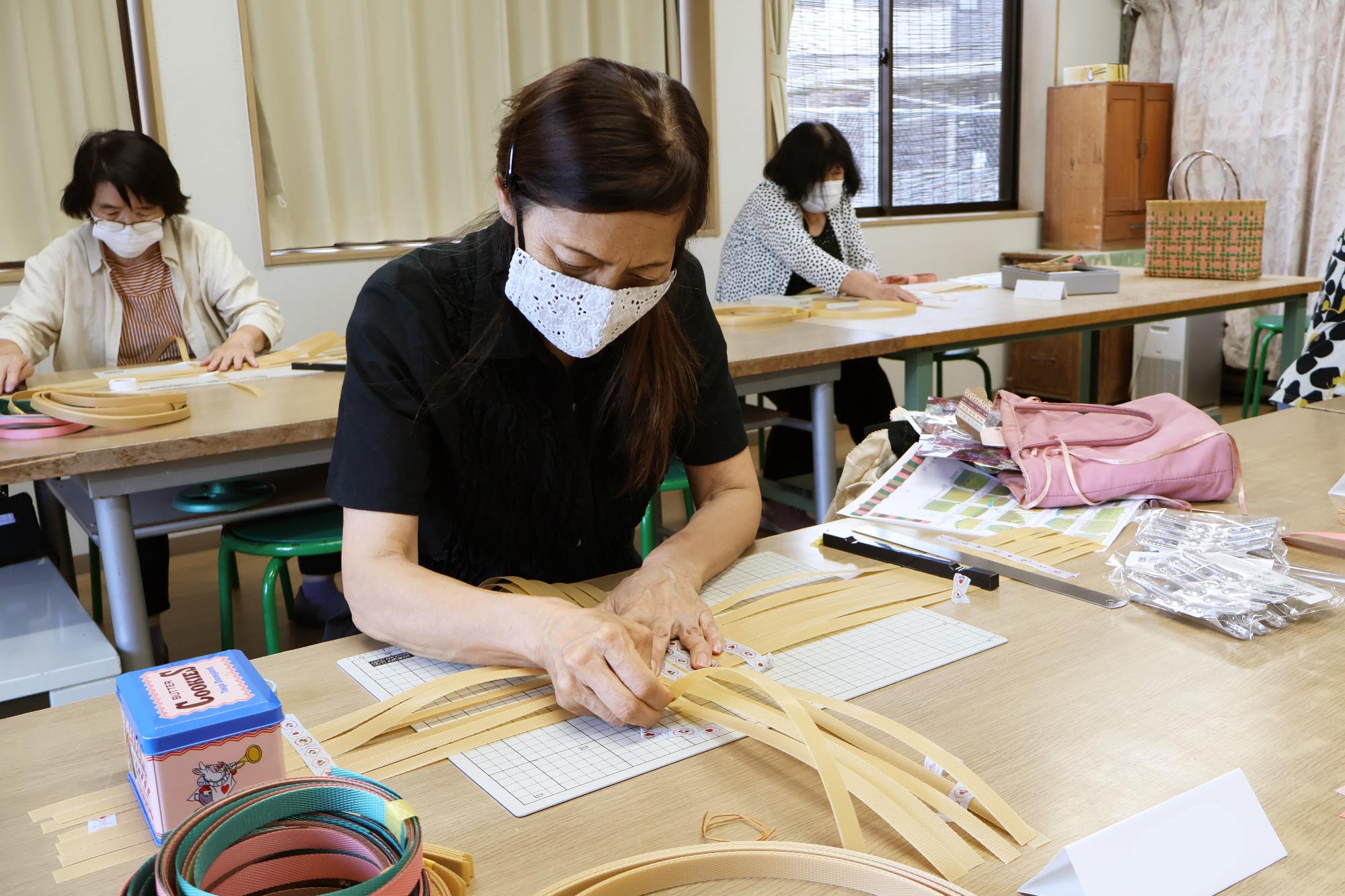 20250710かごバッグを作ろう2