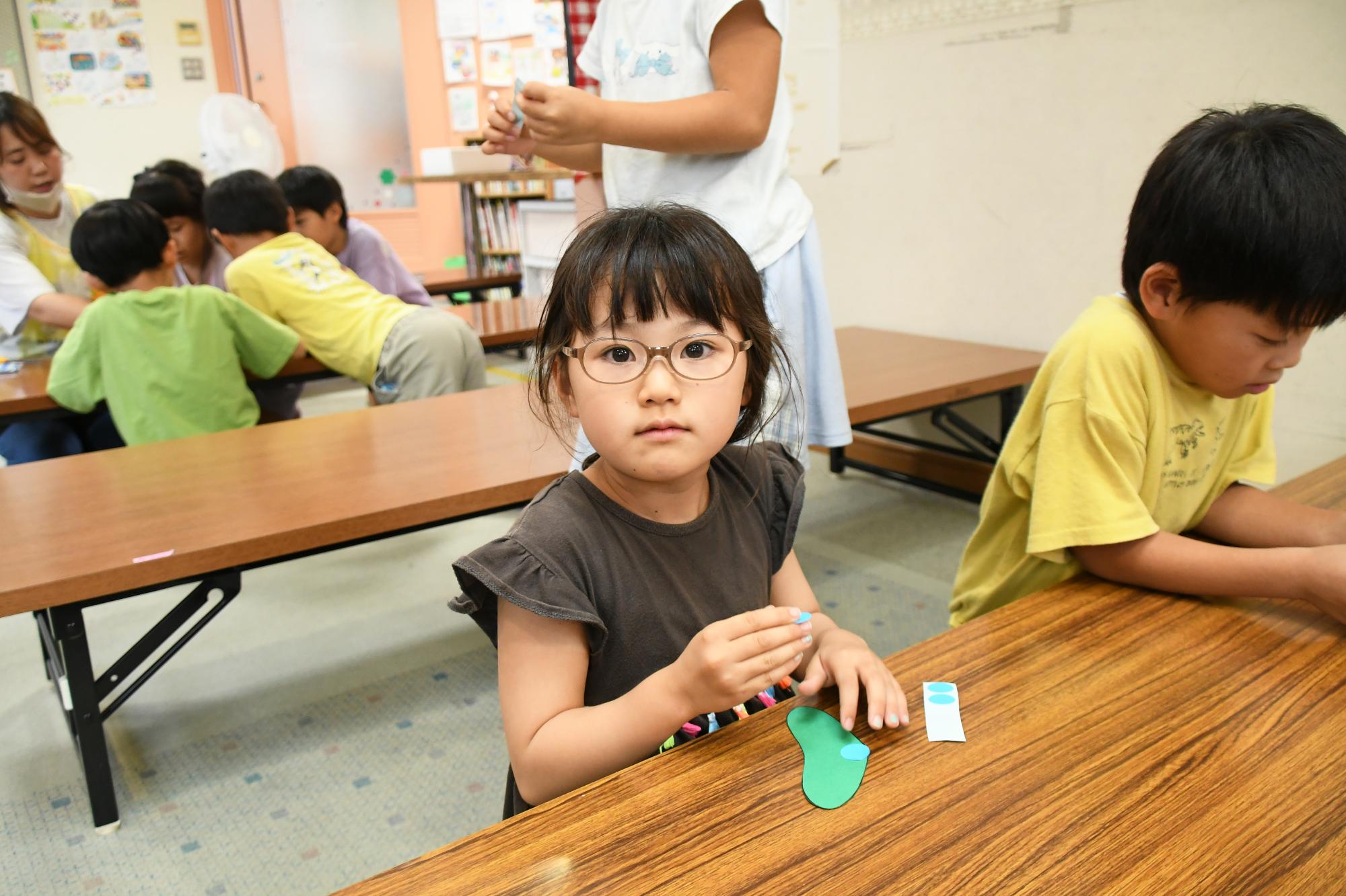 20250827玉幡児童館アルソミトラを作ろう3