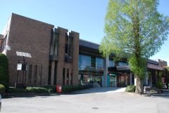 甲斐市役所双葉庁舎の外観の写真