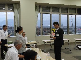 委嘱状交付の写真