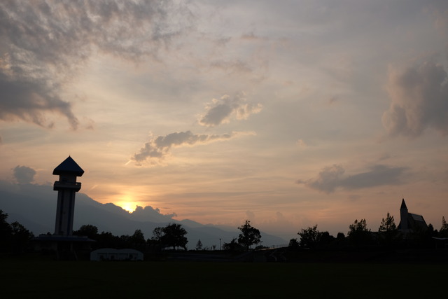 ドラゴンパークから見る夕日の写真3