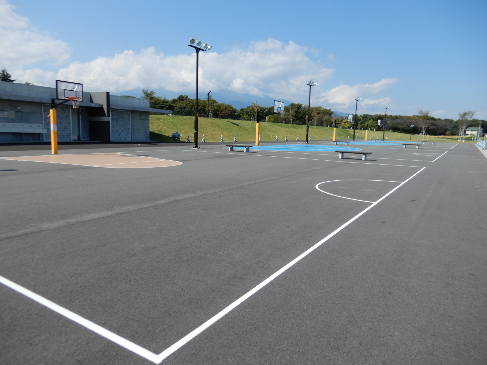 バスケットボールコートの写真