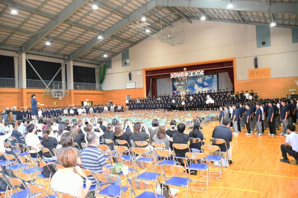 全校合唱引きの写真