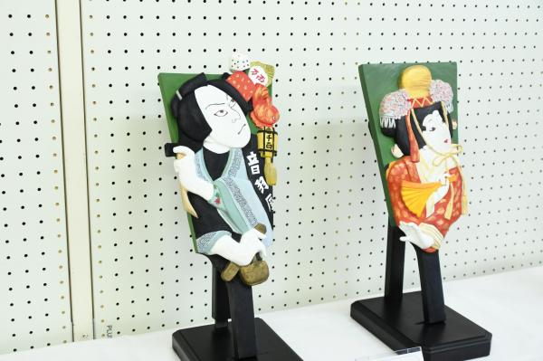 立体的な装飾の羽子板