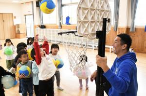 バスケットボール教室、シュート、入って