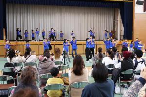 中部ふれあいまつり、子どもたちのダンス