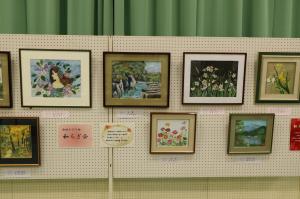 中部ふれあいまつり、ちぎり絵の展示