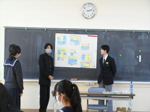 次の班の発表です