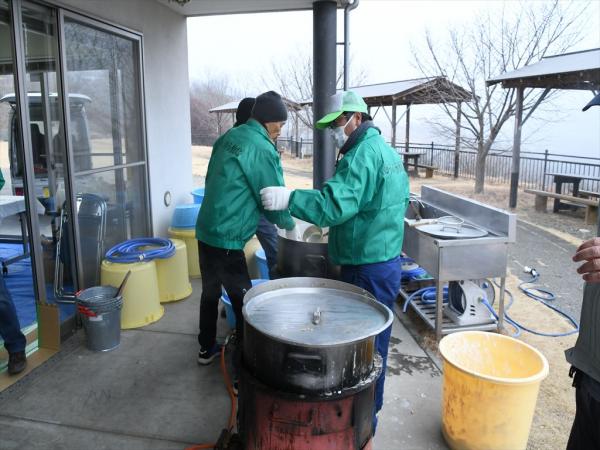 豆が煮えました