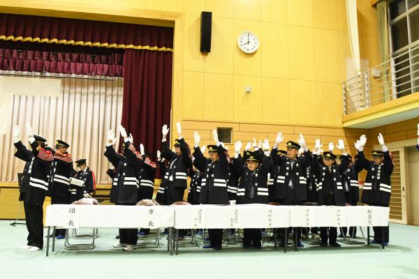 万歳三唱で締めくくり