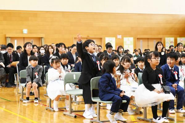 担任が呼名します３