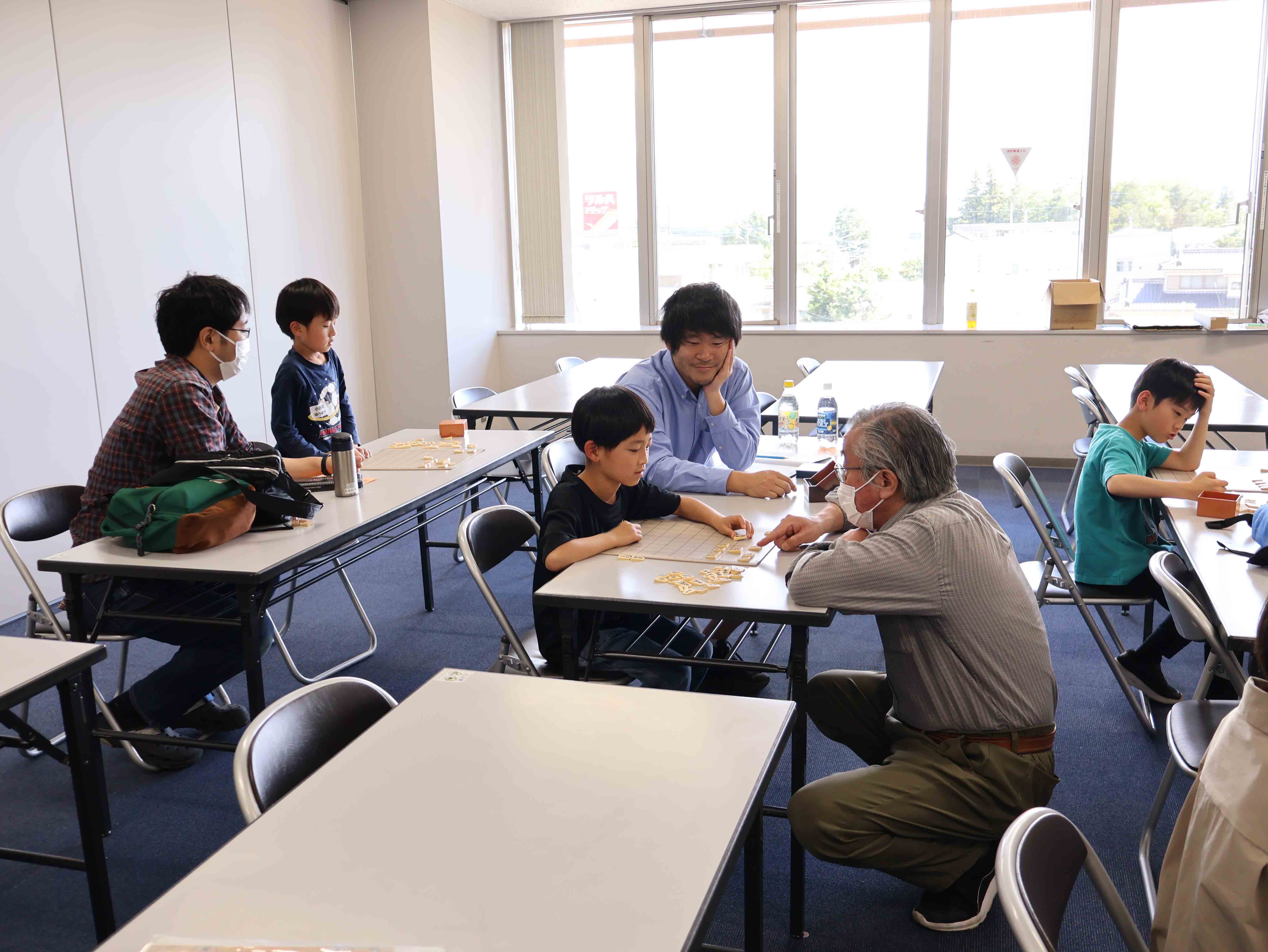 講師から指導を受ける受講者１