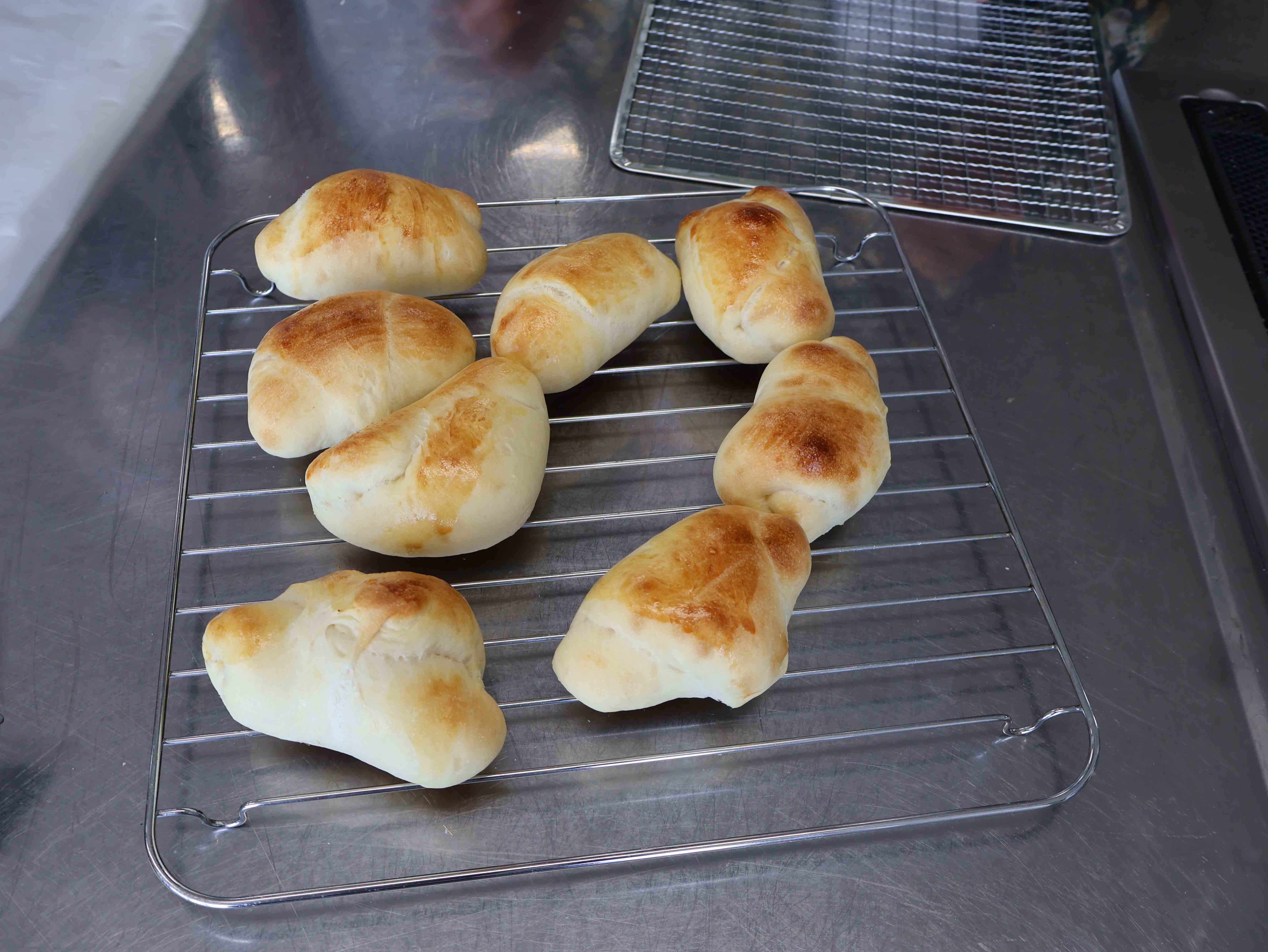 焼きあがったパン