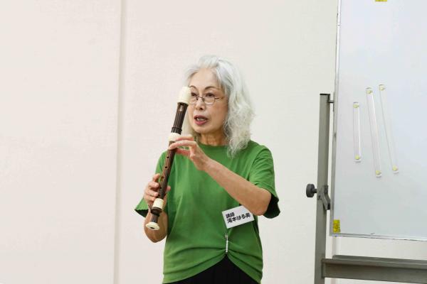 講師の滝本先生