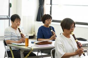 ふれあい講座「初めてのアルトリコーダー」の様子４