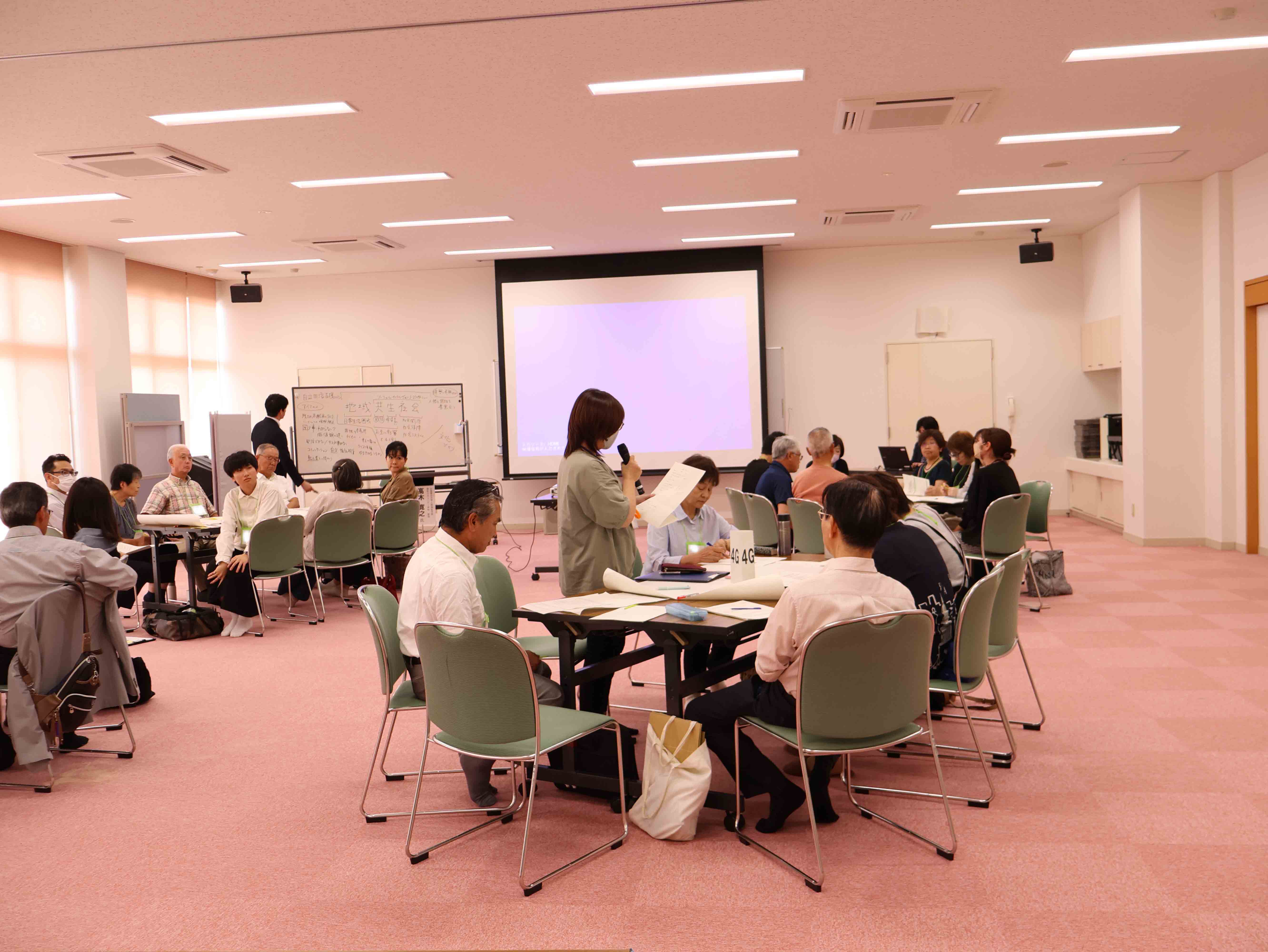 発表する参加者2