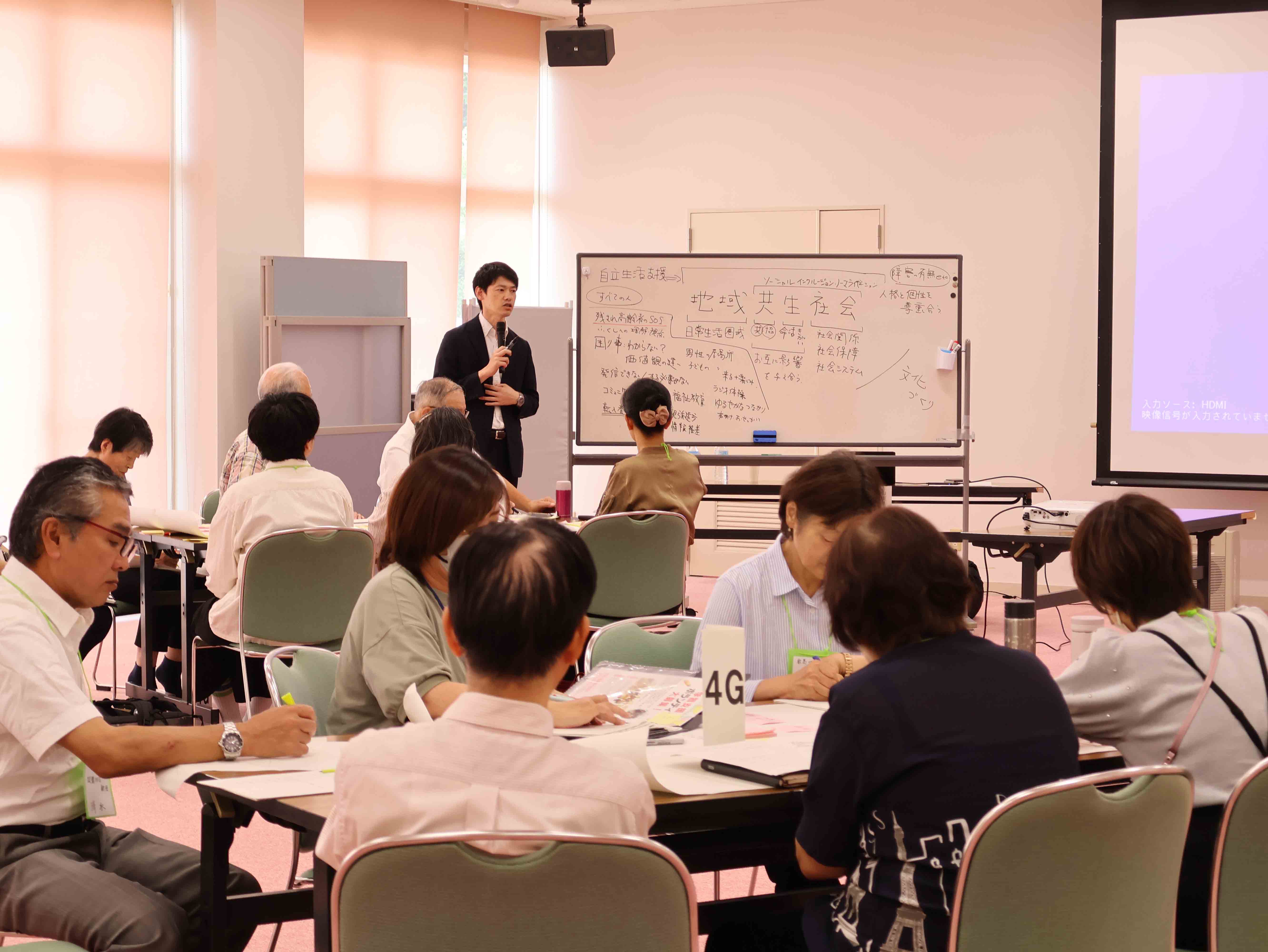 講評する高木教授１