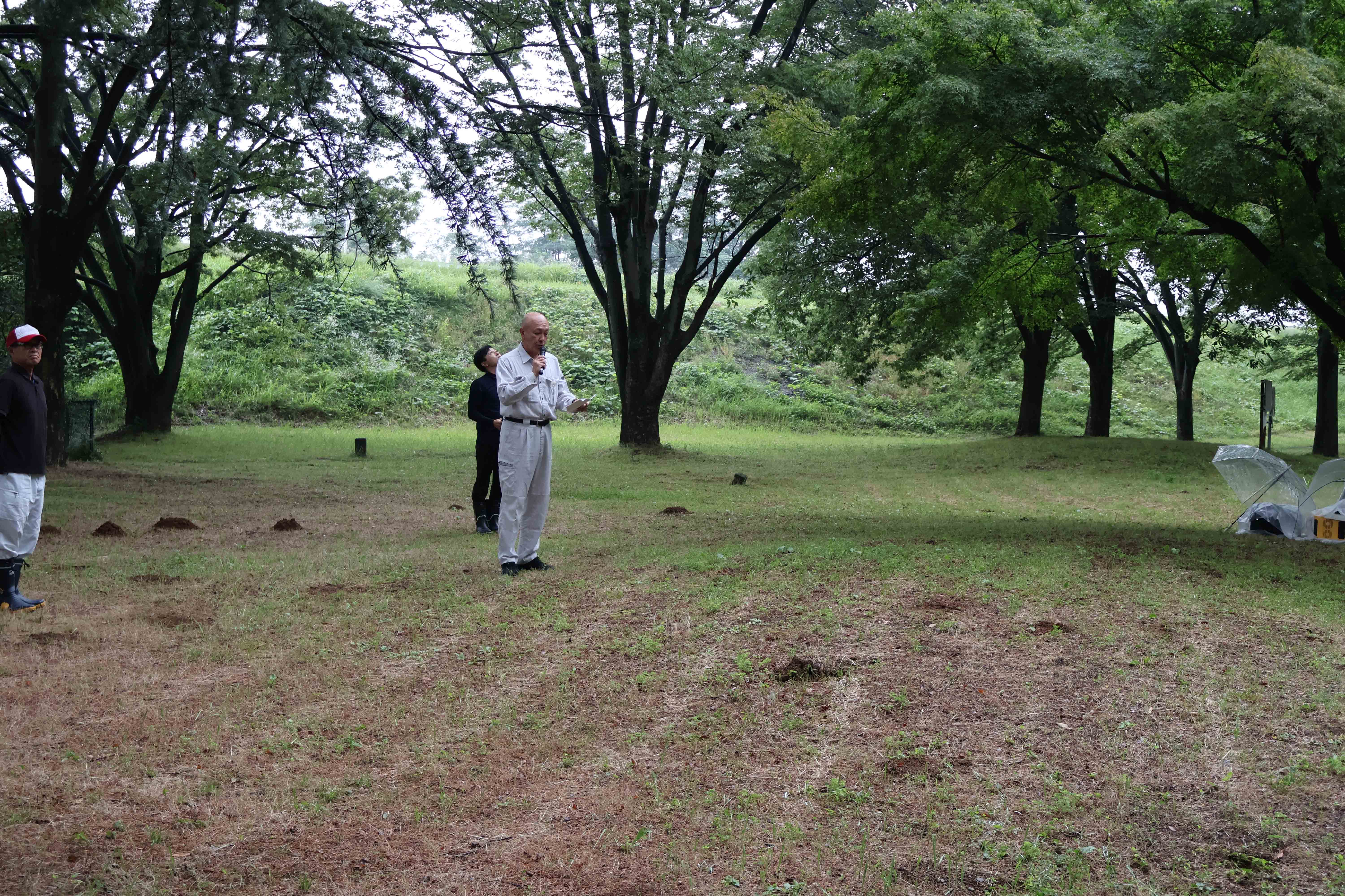 挨拶をする副市長
