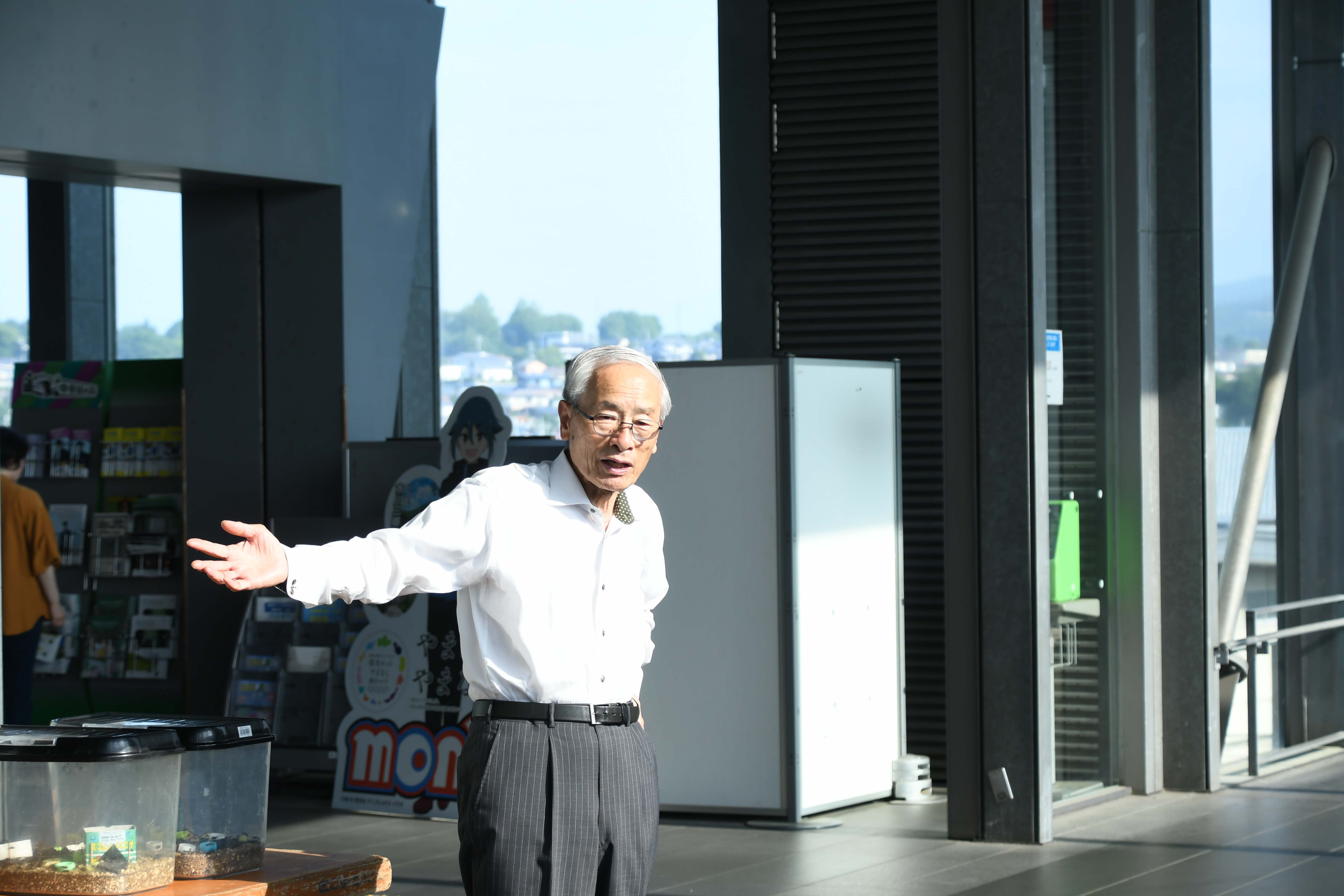 あいさつをする保坂市長