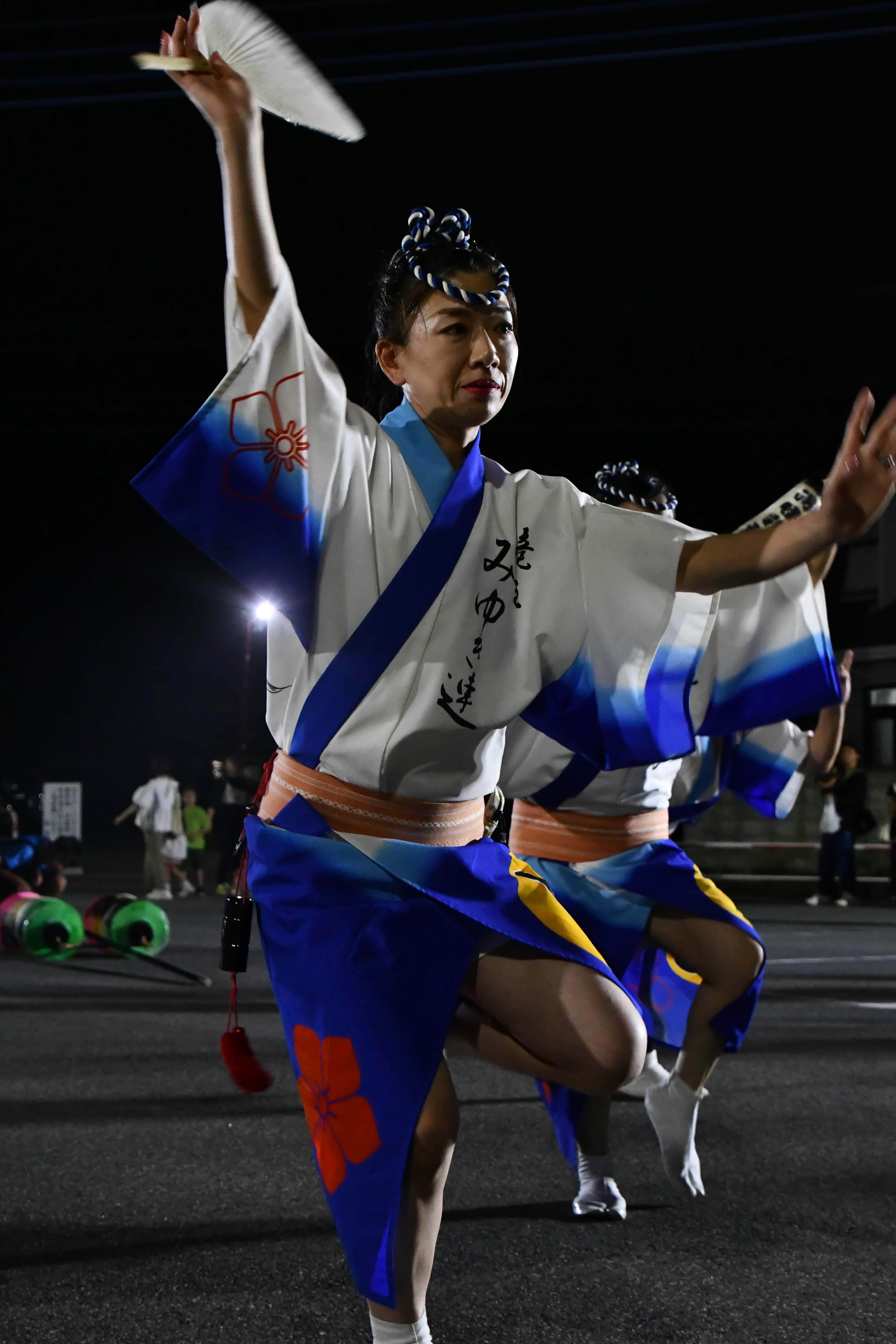 竜王みゆき連の踊り2