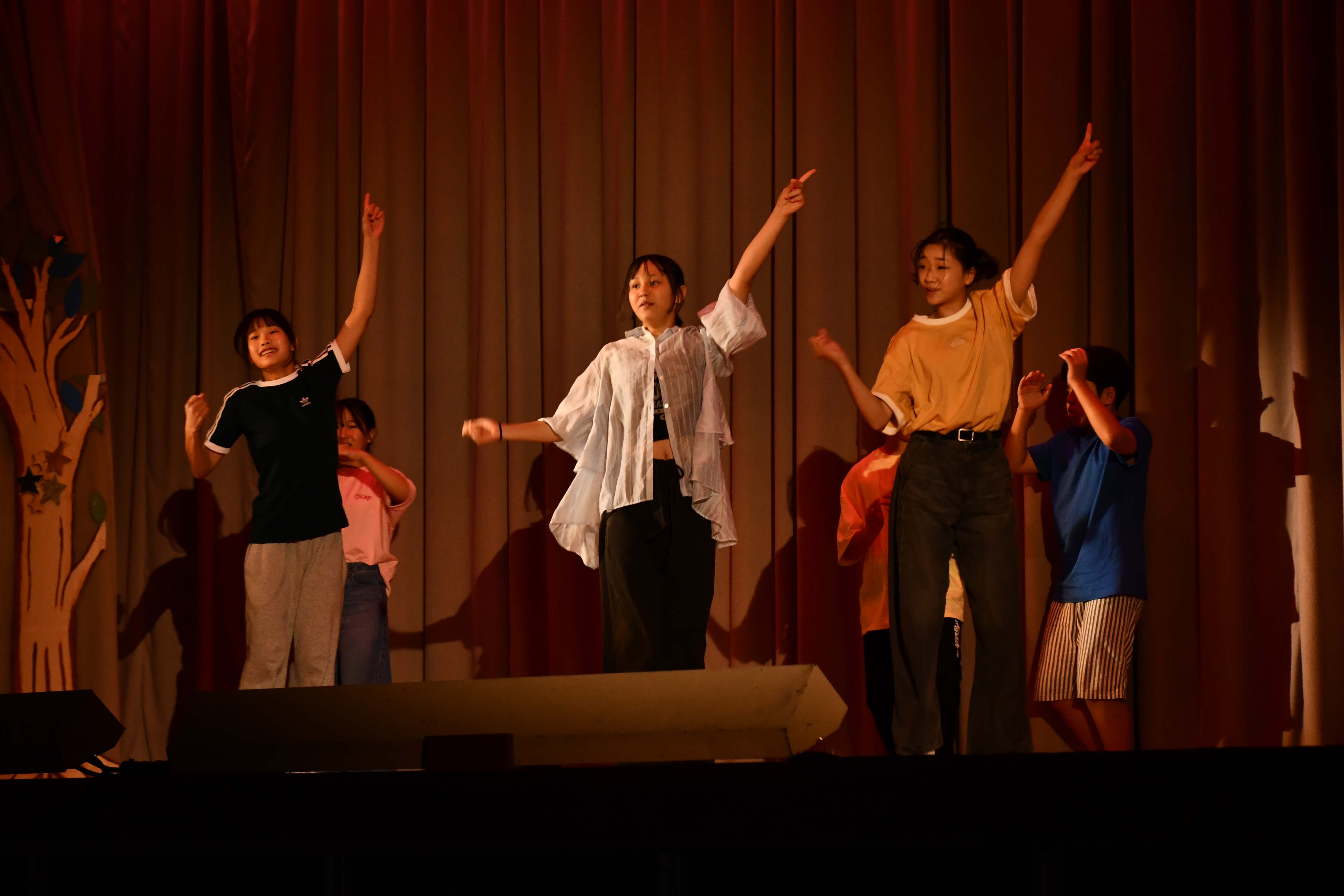 キレキレのダンスを披露した生徒たち