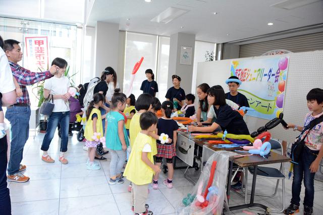 ジュニアリーダー会を参加している子供達と先生たちの写真4